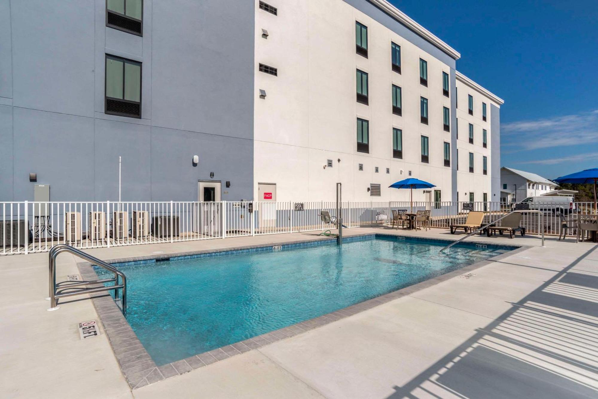 Comfort Inn & Suites Panama City Beach - Pier Park Area Eksteriør bilde